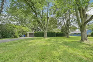 1068 McNaughten Rd, Columbus, OH 43213 - Photo 1