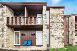 2844 Stonecreek Ct, Columbus, OH 43224 - Photo 1