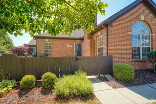 2593 Trotterslane Dr, Columbus, OH 43235 - Photo 1