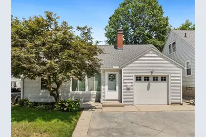 122 W Henderson Road, Columbus, OH 43214 - Photo 1