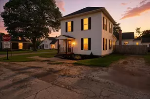 207 S Jackson St, Mount Vernon, OH 43050 - Photo 1