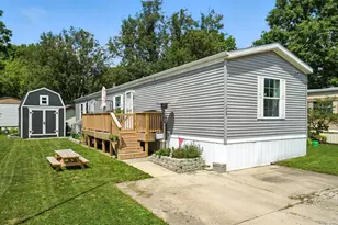 210 Cedar St, Pataskala, OH 43062 - Photo 1