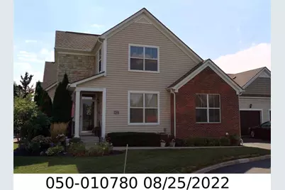 4727 Clubpark Drive, Hilliard, OH 43026 - Photo 1