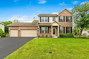 7614 Eagle Trace Dr, Westerville, OH 43082 - Photo 1