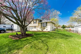 2535 East Dr, Marion, OH 43302 - Photo 1