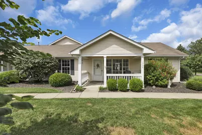 1352 Hillview Circle W, Newark, OH 43055 - Photo 1