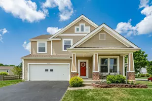 901 Fresno St, Pickerington, OH 43147 - Photo 1