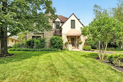 95 S Stanwood Road, Bexley, OH 43209 - Photo 1