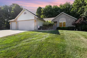 710 Hollybrook Dr, Howard, OH 43028 - Photo 1