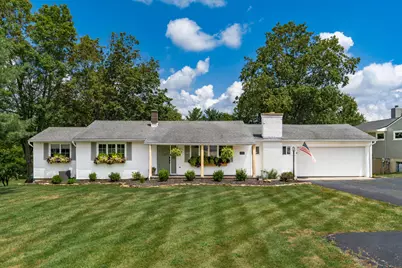 330 W Columbus Street, Lithopolis, OH 43136 - Photo 1