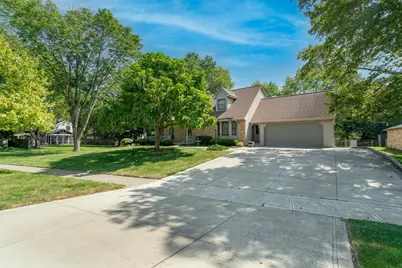 804 Cherry Bottom Road, Gahanna, OH 43230 - Photo 1