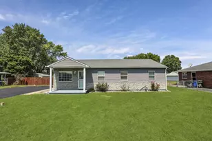 628 Colton Rd, Columbus, OH 43207 - Photo 1