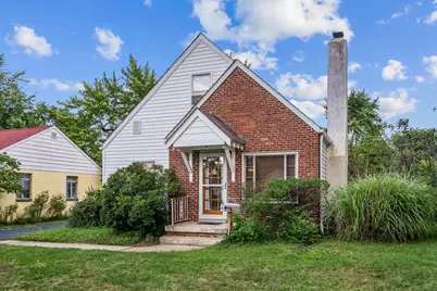 156 E Weisheimer Road, Columbus, OH 43214 - Photo 1