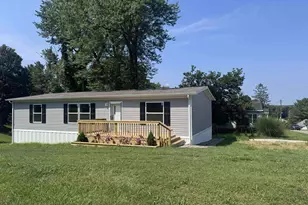 1096 N Kennebec Ave, McConnelsville, OH 43756 - Photo 1