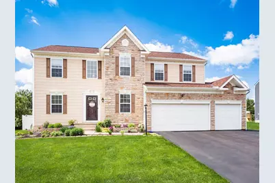 5011 Hickory Grove Circle, Groveport, OH 43125 - Photo 1