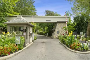 1216 Lake Shore Dr, Columbus, OH 43204 - Photo 1