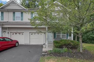 676 Grove Cir, Columbus, OH 43230 - Photo 1