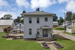 105 Martinsburg Rd, Mount Vernon, OH 43050 - Photo 1