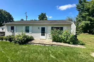 5559 Cedar Dr, Grove City, OH 43123 - Photo 1