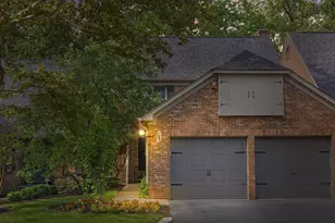 1206 Kenbrook Hills Dr, Columbus, OH 43220 - Photo 1