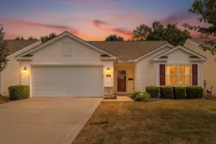 116 Broadstone Cir E, Blacklick, OH 43004 - Photo 1