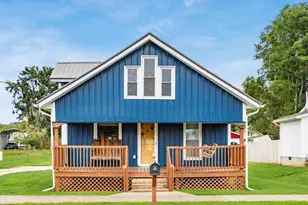 178 W 3rd St, Frazeysburg, OH 43822 - Photo 1