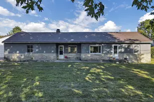 5636 Old Logan Rd SE, Lancaster, OH 43130 - Photo 1