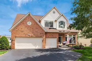 2960 Bohlen Dr, Hilliard, OH 43026 - Photo 1