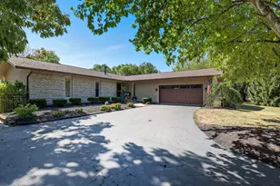 941 Clubview Blvd S, Columbus, OH 43235 - Photo 1