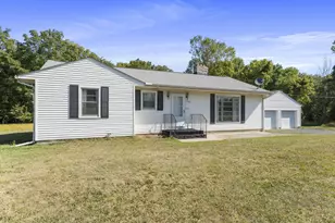 1590 W William St, Delaware, OH 43015 - Photo 1