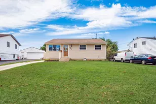 3831 Fairmoor Rd, Columbus, OH 43228 - Photo 1