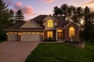 60 Wildwood Ln W, Mount Vernon, OH 43050 - Photo 1