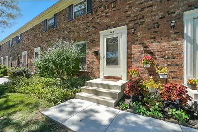 149 Tarryton Court E #2B, Columbus, OH 43228 - Photo 1