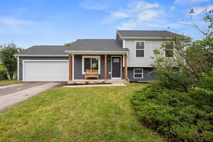 654 Pine Trace Ct, Columbus, OH 43228 - Photo 1