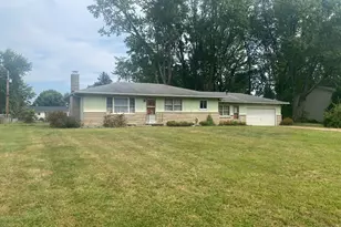 350 Lorraine Dr, Pickerington, OH 43147 - Photo 1