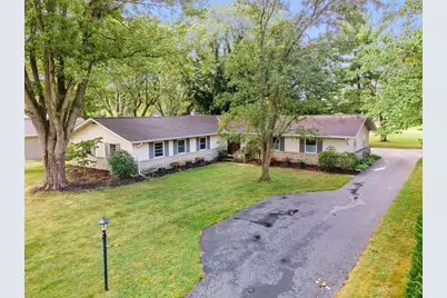 835 Clubview Boulevard N, Columbus, OH 43235 - Photo 1