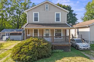 976 Cole Ave, Akron, OH 44306 - Photo 1