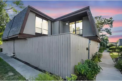 5495 Worthington Forest Place E, Columbus, OH 43229 - Photo 1