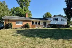 590 Garden Pkwy, Circleville, OH 43113 - Photo 1