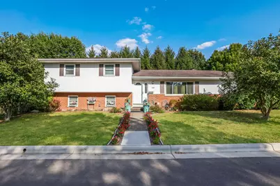 180 Woodsview Drive, Canal Winchester, OH 43110 - Photo 1