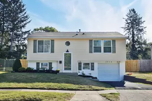 2956 Renfro Rd, Columbus, OH 43232 - Photo 1