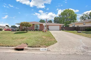 1226 Bellflower Ave, Columbus, OH 43204 - Photo 1