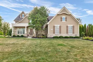 7477 New Albany Links Dr, New Albany, OH 43054 - Photo 1