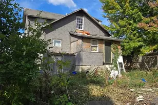 325 Holmes Pl, Marion, OH 43302 - Photo 1