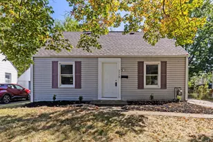 2578 McGuffey Rd, Columbus, OH 43211 - Photo 1