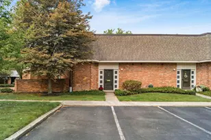 1610 Lafayette Dr, Columbus, OH 43220 - Photo 1