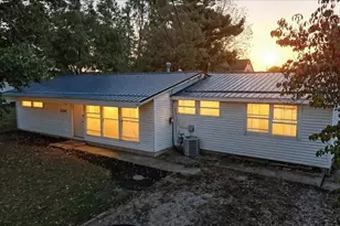 5366 Granville Rd, Mount Vernon, OH 43050 - Photo 1