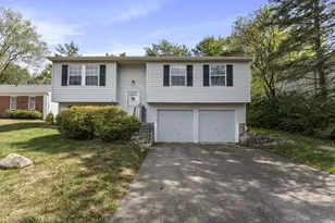 4960 Honeysuckle Blvd, Columbus, OH 43230 - Photo 1