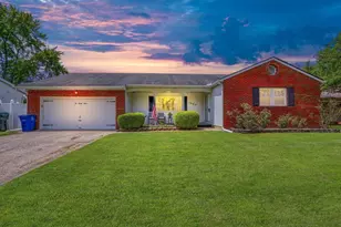 1097 S Hague Ave, Columbus, OH 43204 - Photo 1