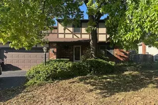 1586 Lorraine Ave, Columbus, OH 43235 - Photo 1